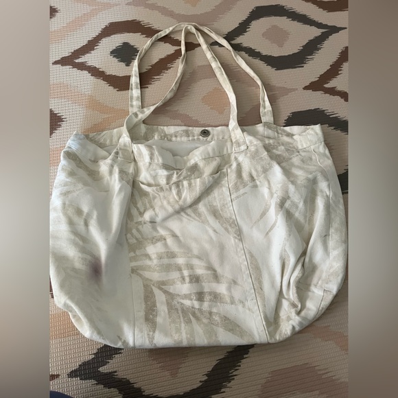 Z Supply Playa Palm Tote - Picture 8 of 9